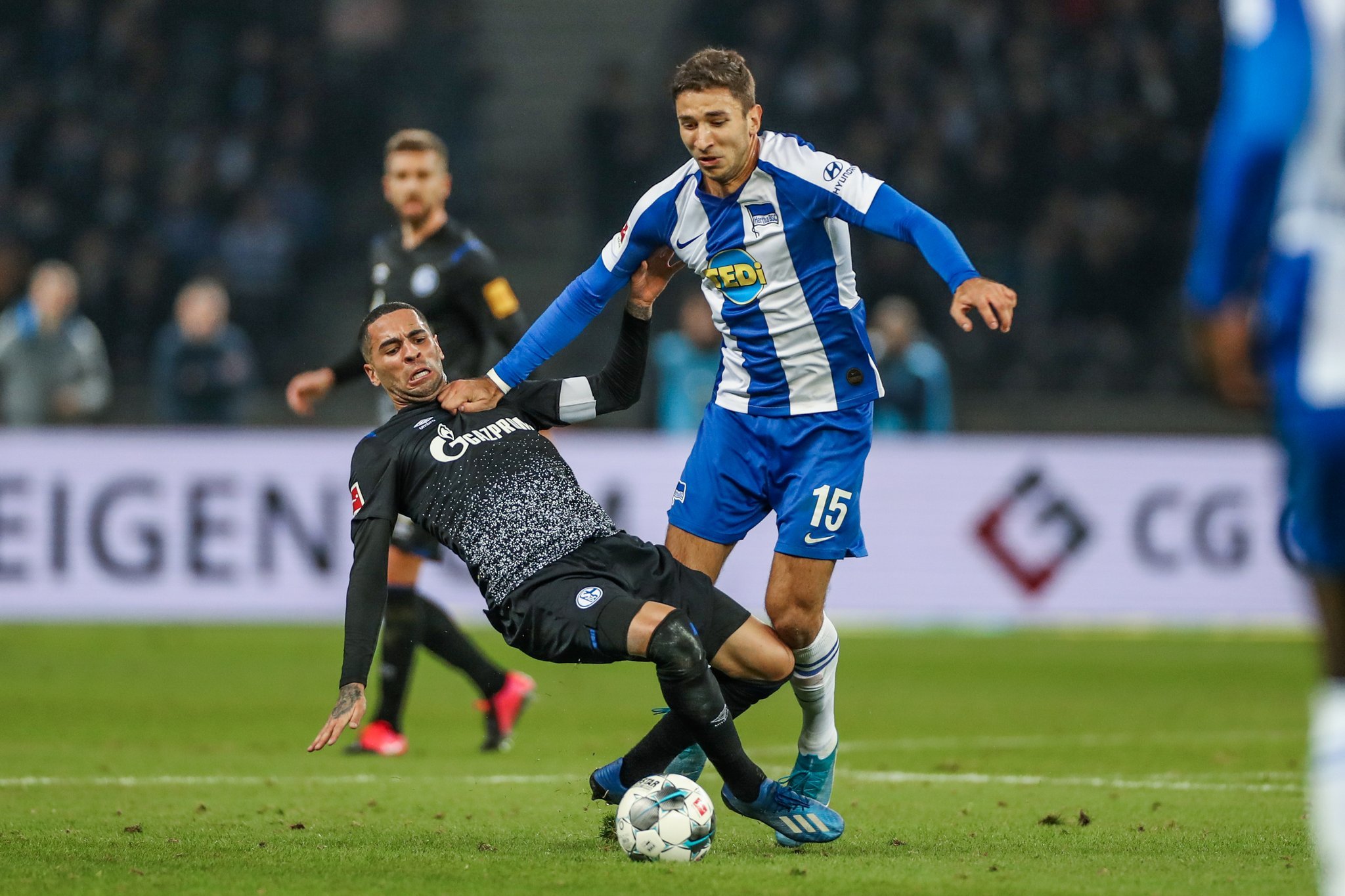 铝间隔条切割机